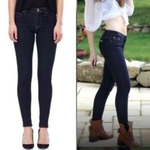 HUDSON SUPER SKINNY JEANS 26